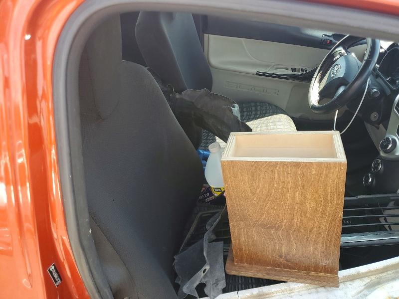 Photo 10 from auction – 2012 SCION IQ with VIN JTNJJXB06CJ012803