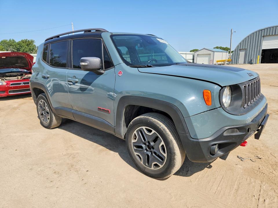 Photo 4 from auction – 2015 JEEP RENEGADE with VIN ZACCJBCT8FPB78172