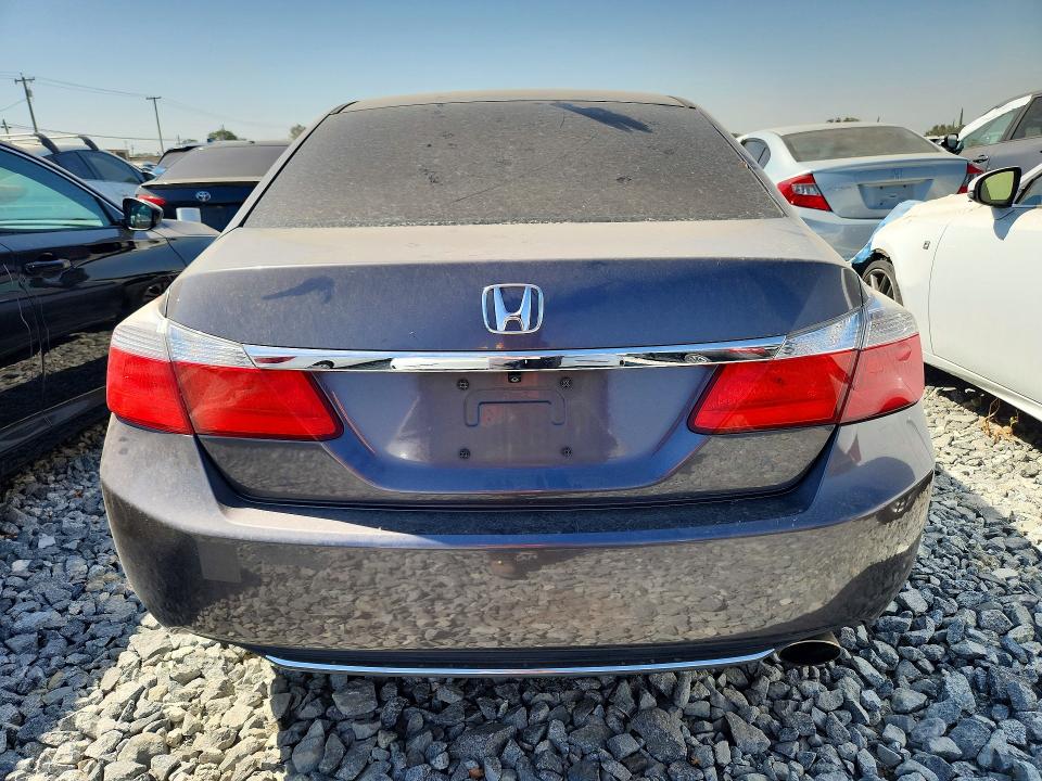 Photo 6 from auction – 2015 HONDA ACCORD with VIN 1HGCR2F3XFA234408