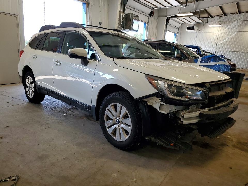 Foto 4 de la subasta – 2018 SUBARU OUTBACK con VIN 4S4BSAHC0J3270235