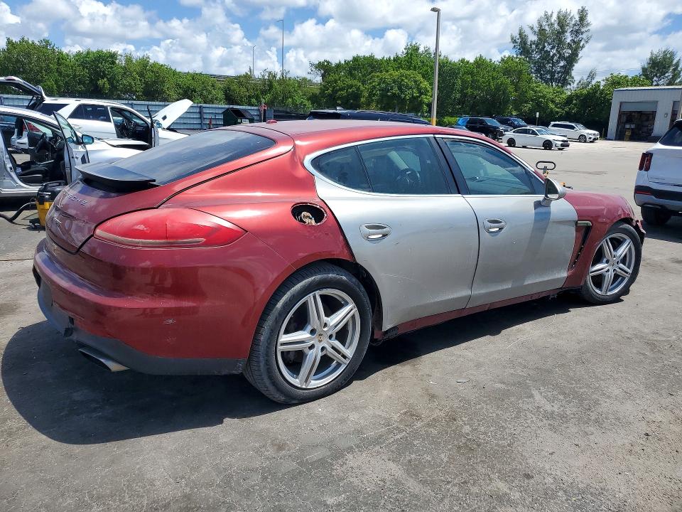 Photo 3 from auction – 2015 PORSCHE PANAMERA with VIN WP0AA2A73FL000977