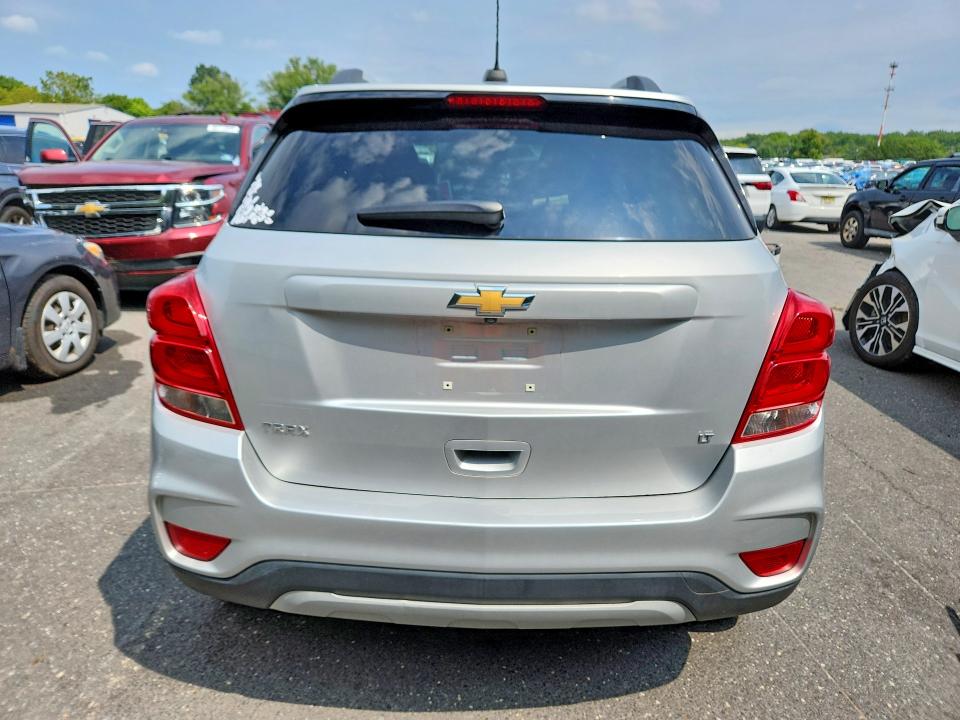 Photo 6 from auction – 2019 CHEVROLET TRAX with VIN KL7CJLSB3KB963439