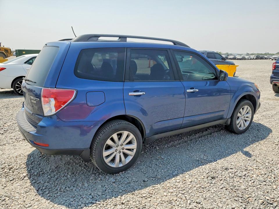 Photo 3 from auction – 2011 SUBARU FORESTER with VIN JF2SHAEC9BH750870