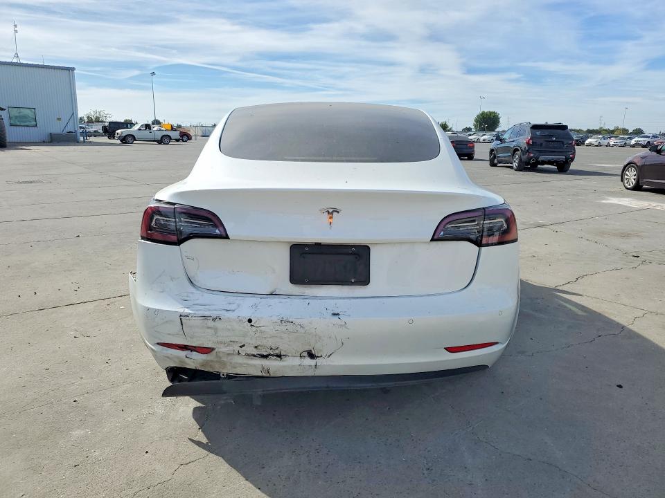 Photo 6 from auction – 2022 TESLA MODEL 3 with VIN 5YJ3E1EA1NF297570