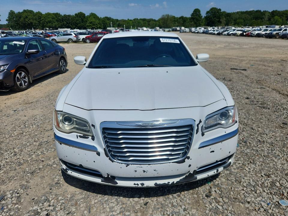 Photo 5 from auction – 2013 CHRYSLER 300 with VIN 2C3CCAAG5DH544702