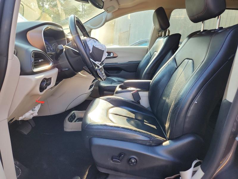 Photo 7 from auction – 2018 CHRYSLER PACIFICA with VIN 2C4RC1EG4JR121468