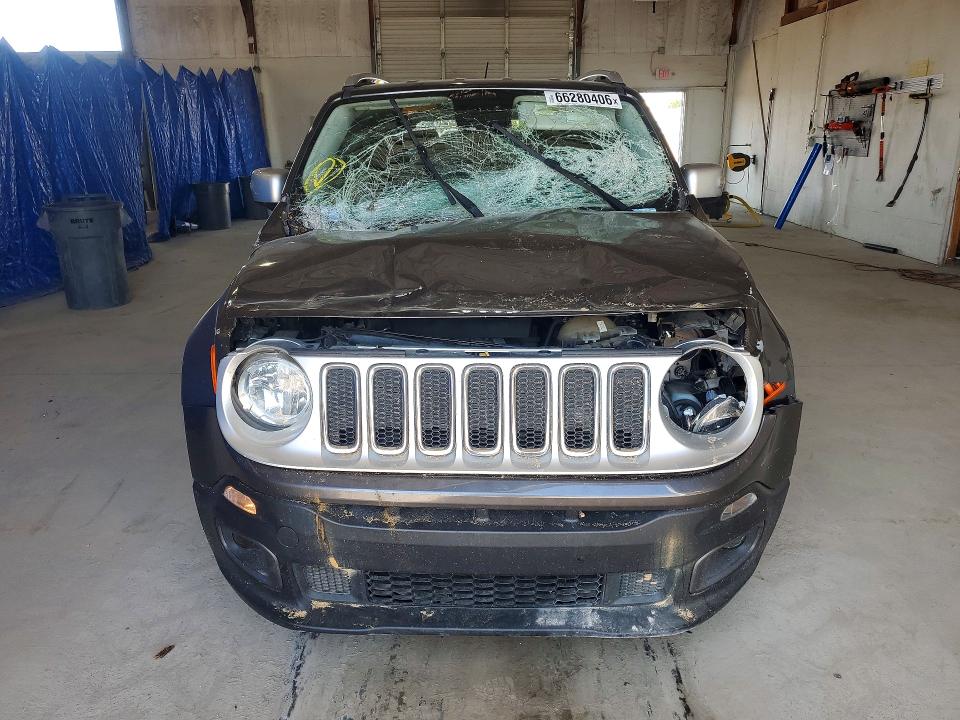 Photo 5 from auction – 2017 JEEP RENEGADE with VIN ZACCJADB7HPE41108