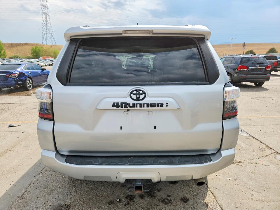 Photo 6 from auction – 2022 TOYOTA 4RUNNER with VIN JTEMU5JR7N6042391