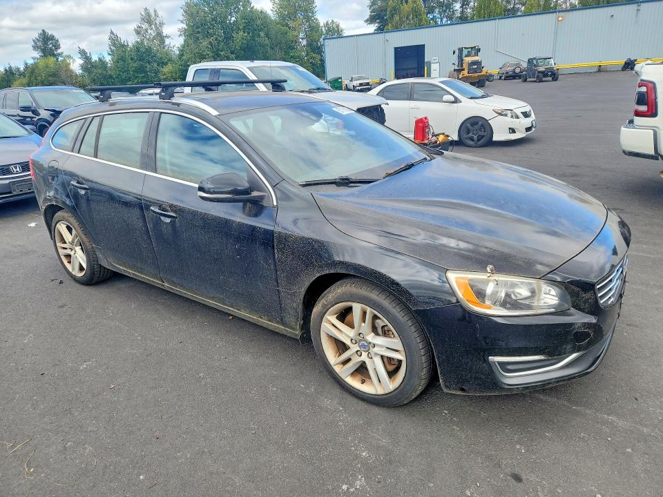 Photo 4 from auction – 2015 VOLVO V60 with VIN YV1612SB9F1202009