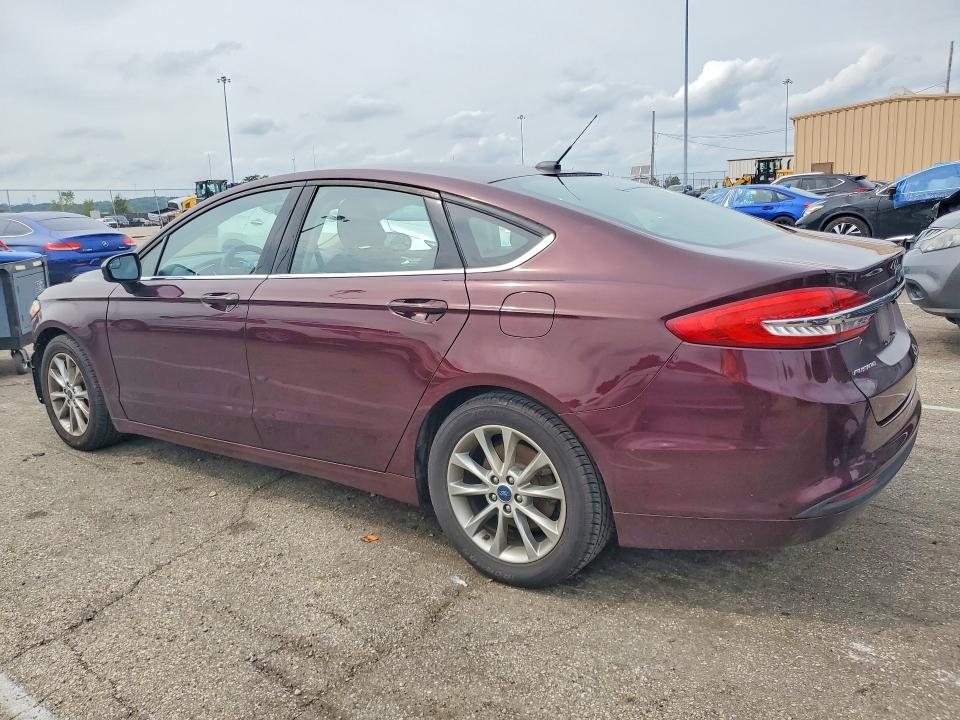 Photo 2 from auction – 2017 FORD FUSION with VIN 3FA6P0HD3HR304972