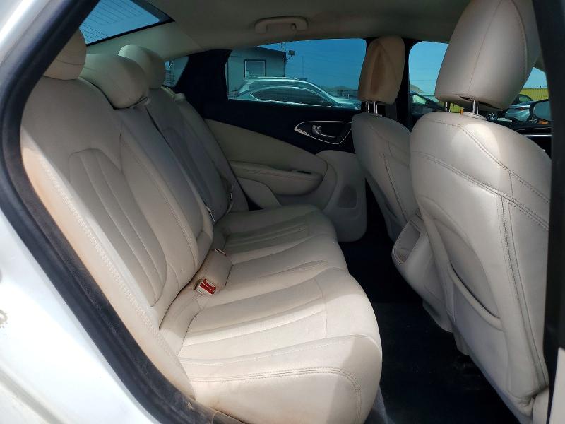 Photo 10 from auction – 2015 CHRYSLER 200 with VIN 1C3CCCAB6FN579873