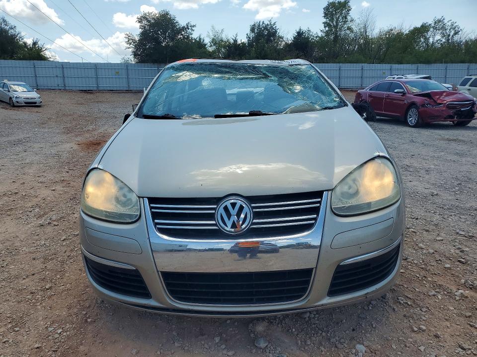 Photo 5 from auction – 2006 VOLKSWAGEN JETTA with VIN 3VWRF71K56M684058
