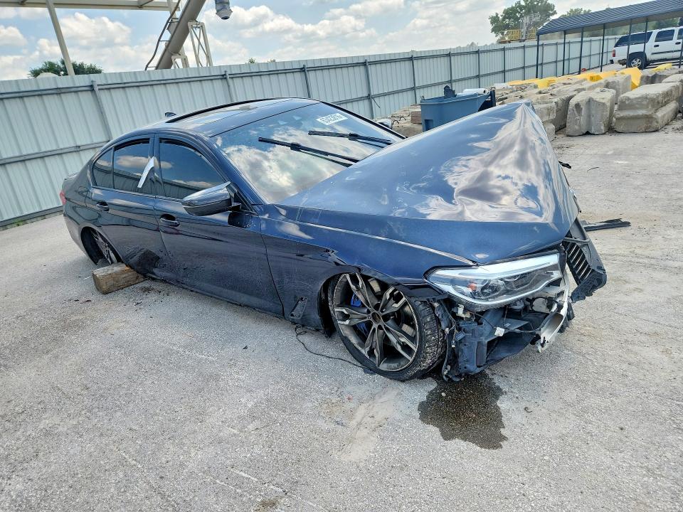 Photo 4 from auction – 2019 BMW M550XI with VIN WBAJB9C50KB289394