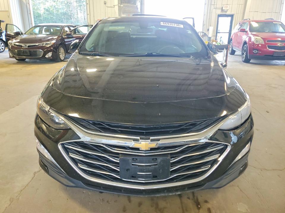 Photo 5 from auction – 2020 CHEVROLET MALIBU with VIN 1G1ZD5ST2LF079049