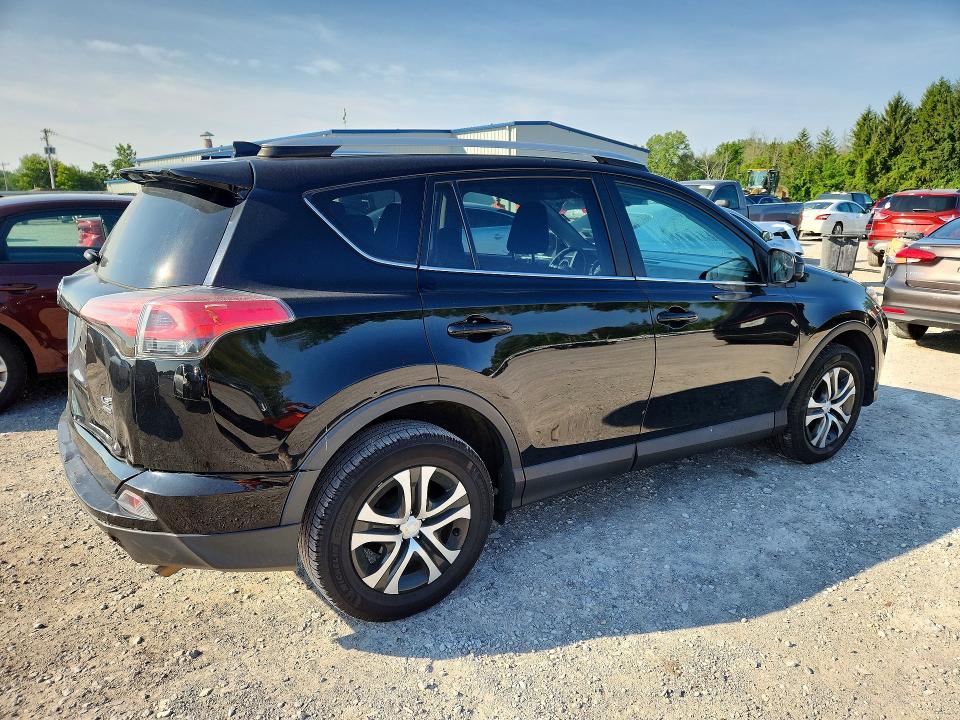 Фото 3 с аукциона – 2016 TOYOTA RAV4 с VIN 2T3BFREVXGW496964