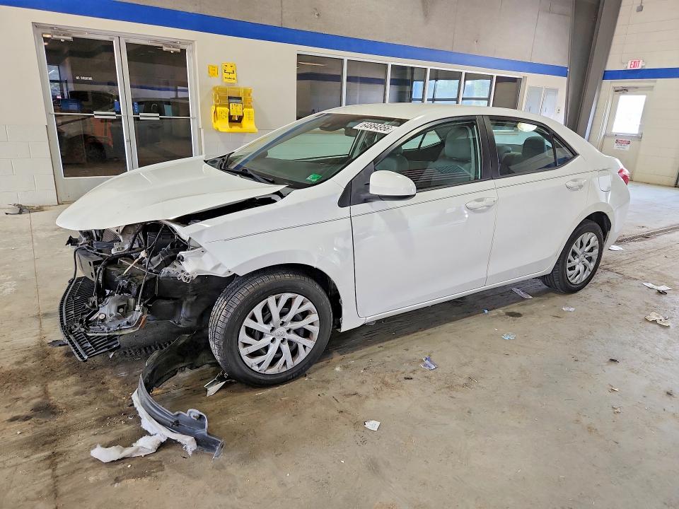 TOYOTA COROLLA 2018 with VIN 5YFBURHE2JP855372 - Photo from auction