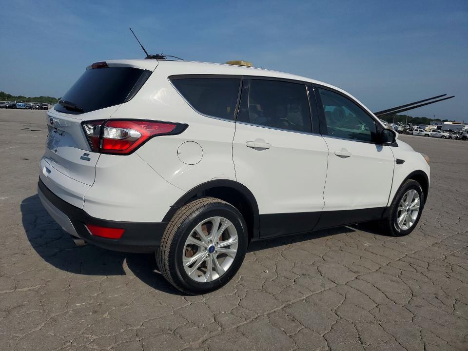 Photo 3 from auction – 2017 FORD ESCAPE with VIN 1FMCU0GD2HUD78315