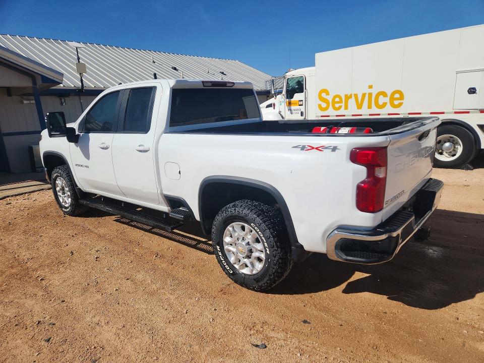 Photo 2 from auction – 2022 CHEVROLET SILVERADO with VIN 1GC5YNE73NF325263