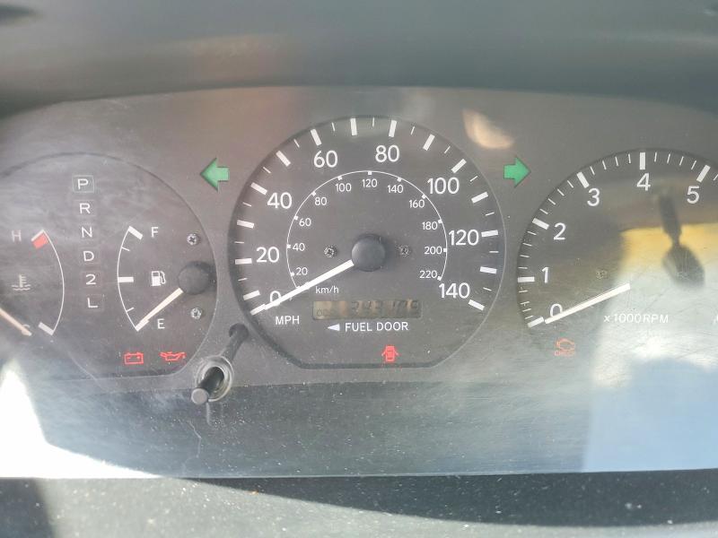 Photo 9 from auction – 2001 TOYOTA CAMRY with VIN 4T1BG22K11U764797
