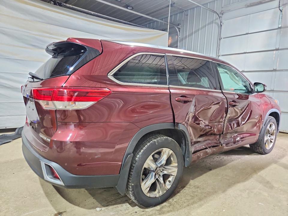 Photo 3 from auction – 2019 TOYOTA HIGHLANDER with VIN 5TDDZRFH4KS941475