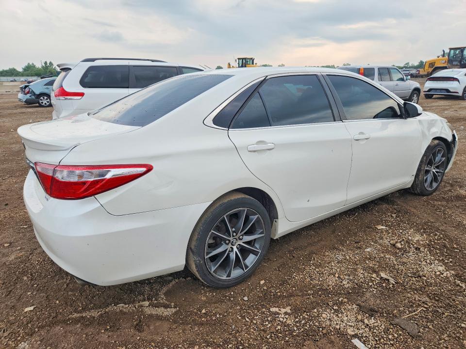 Photo 3 from auction – 2015 TOYOTA CAMRY with VIN 4T1BF1FK7FU922025