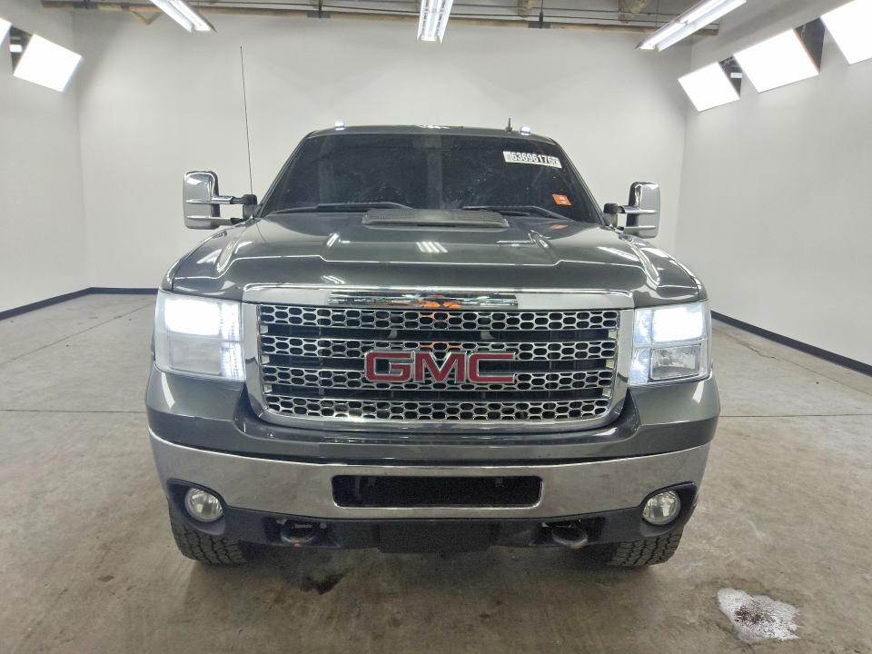 Photo 5 from auction – 2011 GMC SIERRA with VIN 1GT220C82BZ301923