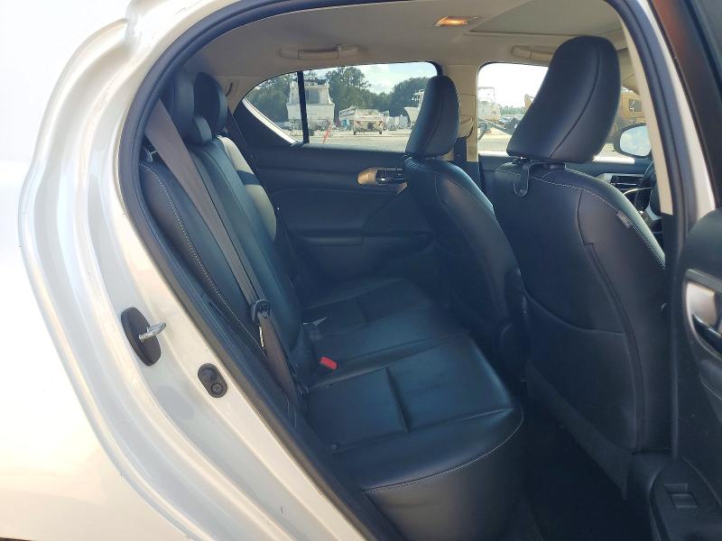 Photo 11 from auction – 2015 LEXUS CT with VIN JTHKD5BH1F2237122