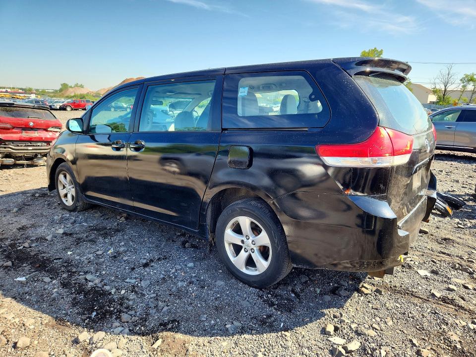 Photo 2 from auction – 2014 TOYOTA SIENNA with VIN 5TDZK3DC9ES457319
