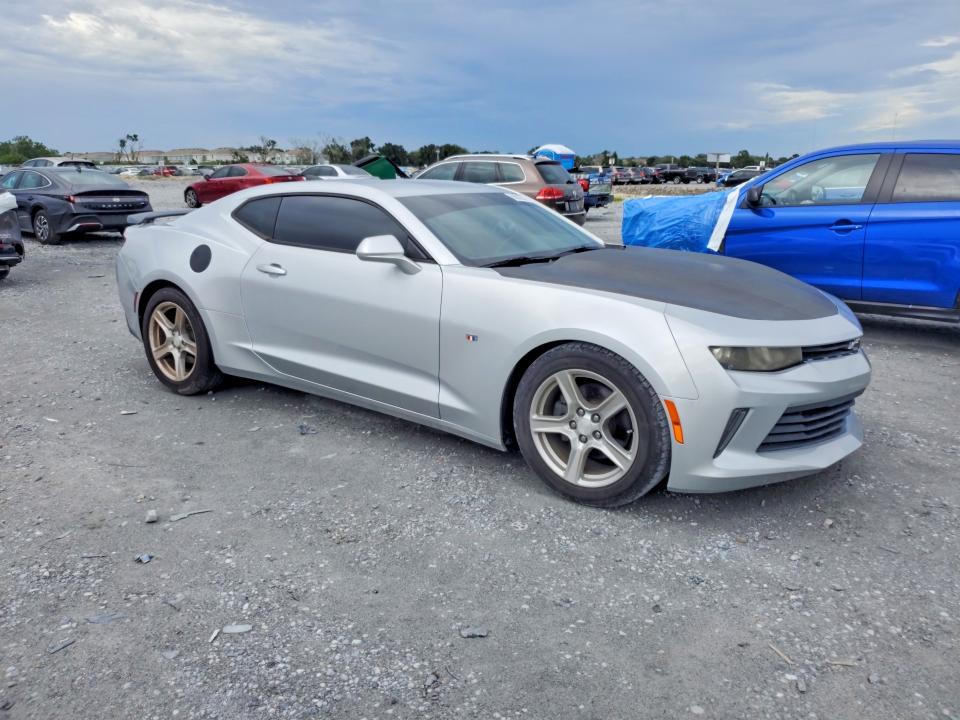 Photo 4 from auction – 2016 CHEVROLET CAMARO with VIN 1G1FB1RS5G0158268
