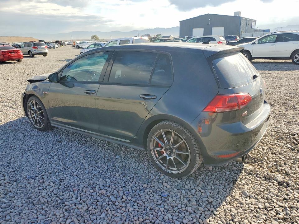 Photo 2 from auction – 2016 VOLKSWAGEN GTI with VIN 3VW547AU7GM018794