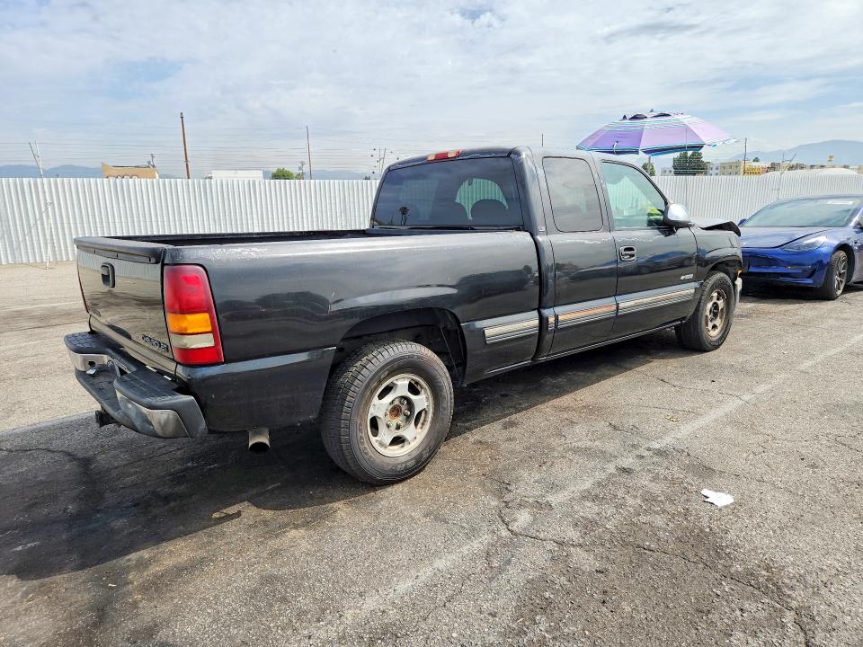 Photo 3 from auction – 2001 CHEVROLET SILVERADO with VIN 2GCEC19T611407679