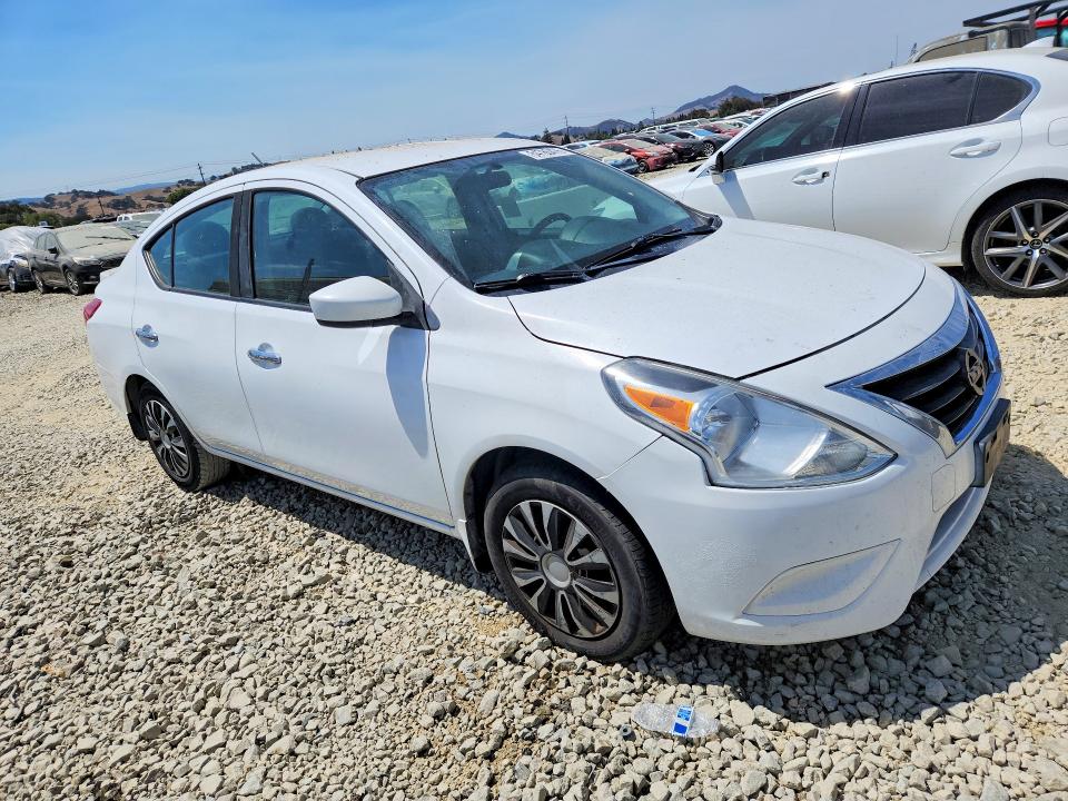 Photo 4 from auction – 2017 NISSAN VERSA with VIN 3N1CN7AP5HK471586