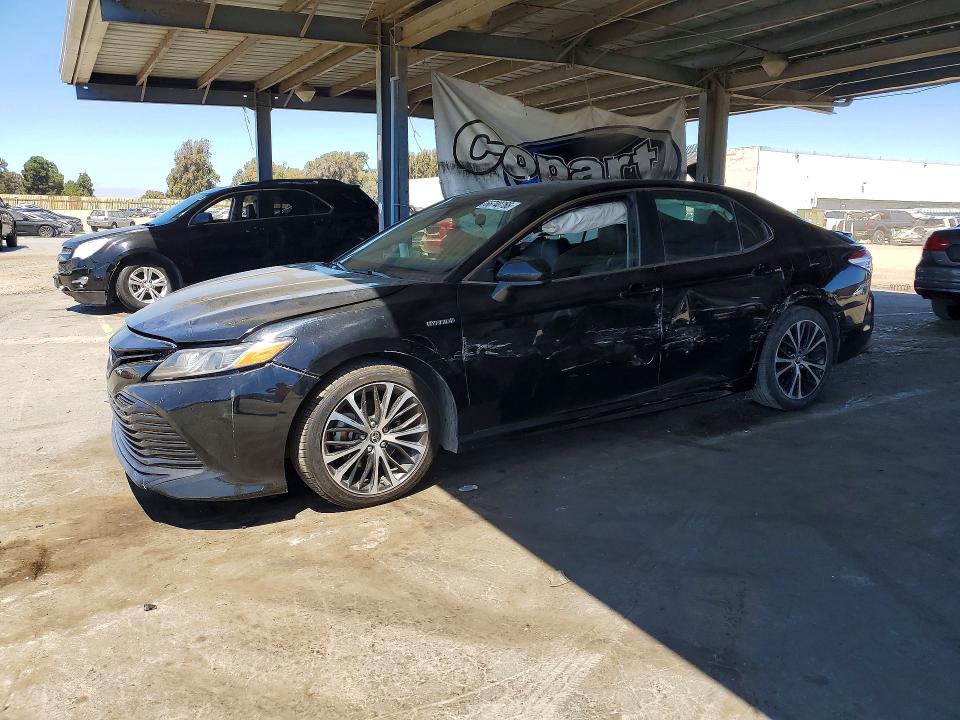 Photo 1 from auction – 2020 TOYOTA CAMRY with VIN 4T1G31AK8LU011977