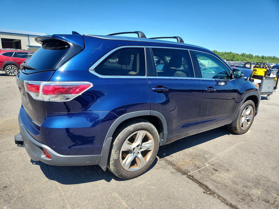 Photo 3 from auction – 2015 TOYOTA HIGHLANDER with VIN 5TDDKRFH0FS146465