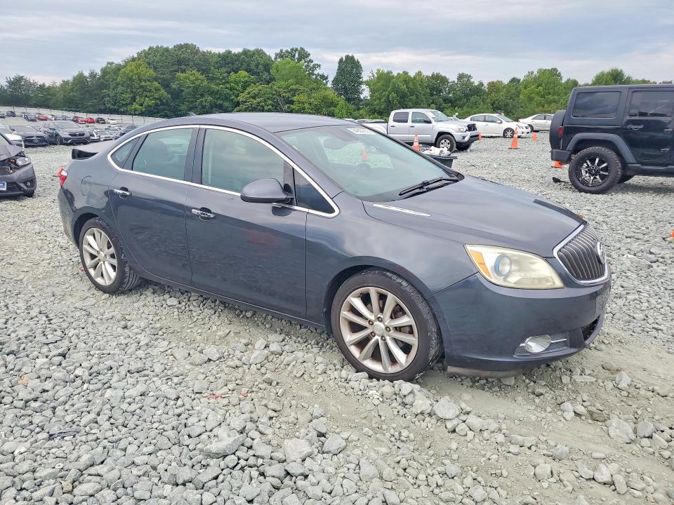 Photo 4 from auction – 2013 BUICK VERANO with VIN 1G4PS5SKXD4245306