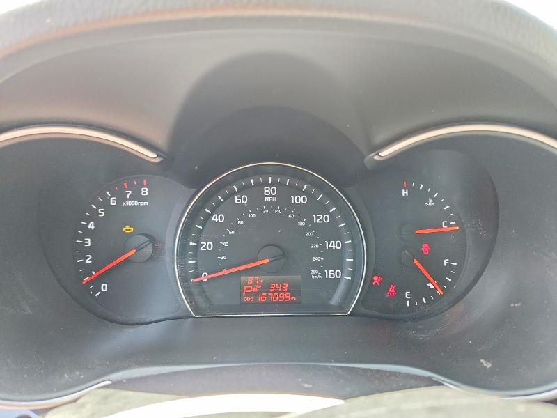 Photo 9 from auction – 2015 KIA SORENTO with VIN 5XYKT3A60FG588053