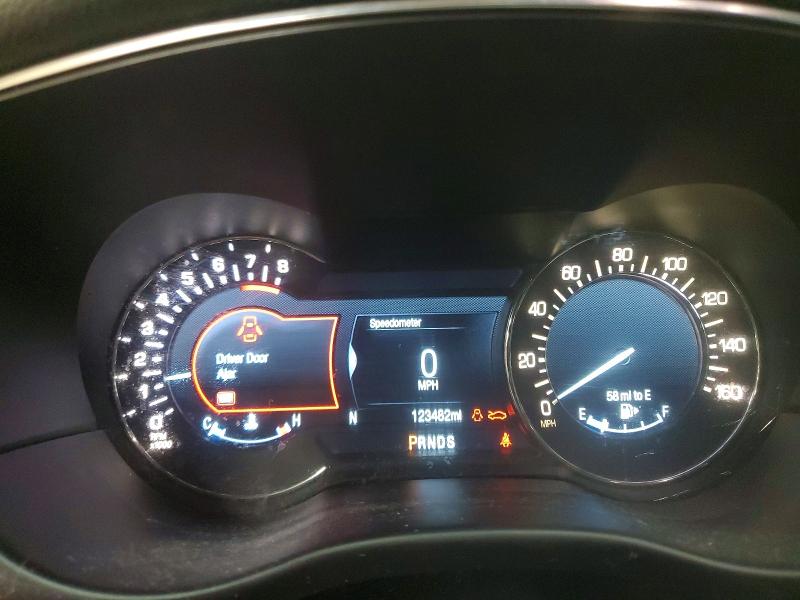 Zdjęcie 9 z aukcji – 2017 LINCOLN MKC z VIN 5LMTJ3DH6HUL40133