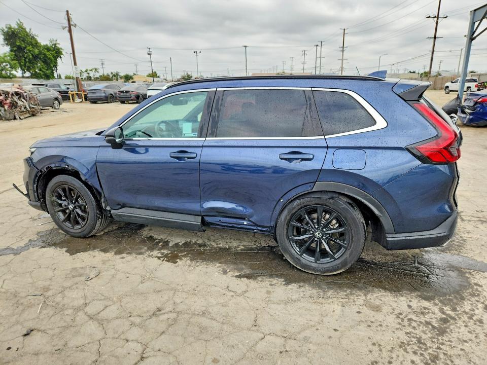 Photo 2 from auction – 2024 HONDA CR-V with VIN 7FARS5H55RE007088