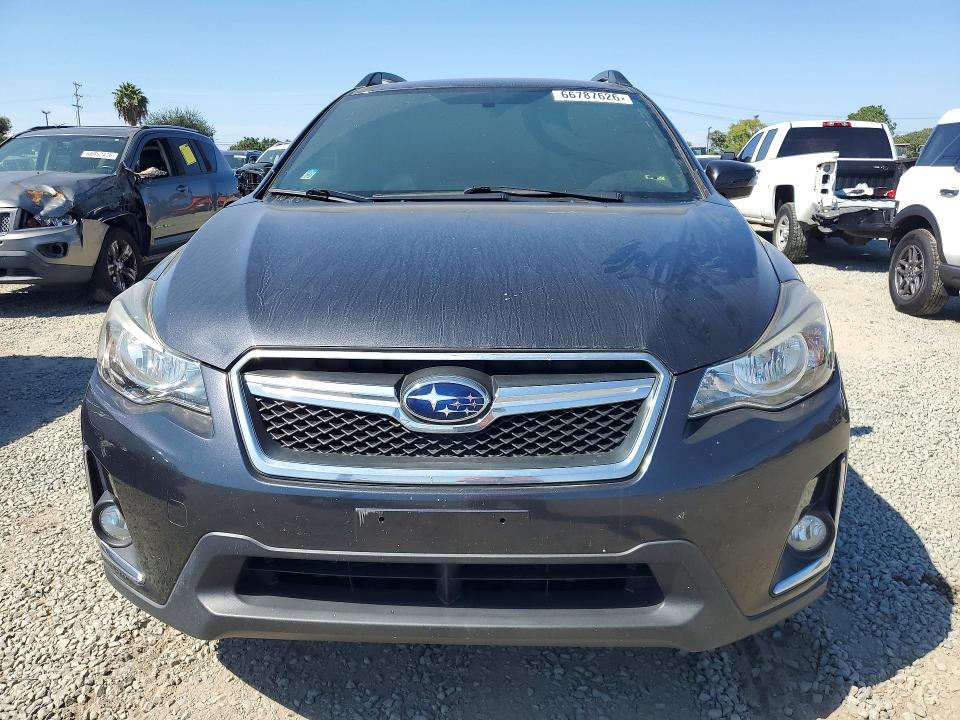 Photo 5 from auction – 2017 SUBARU CROSSTREK with VIN JF2GPAKC9H8213194