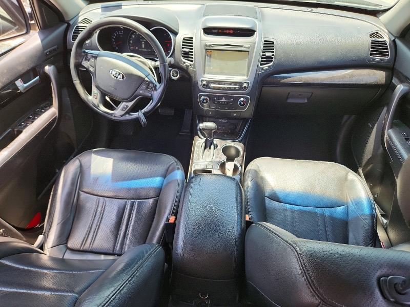 Photo 8 from auction – 2015 KIA SORENTO with VIN 5XYKW4A79FG639071