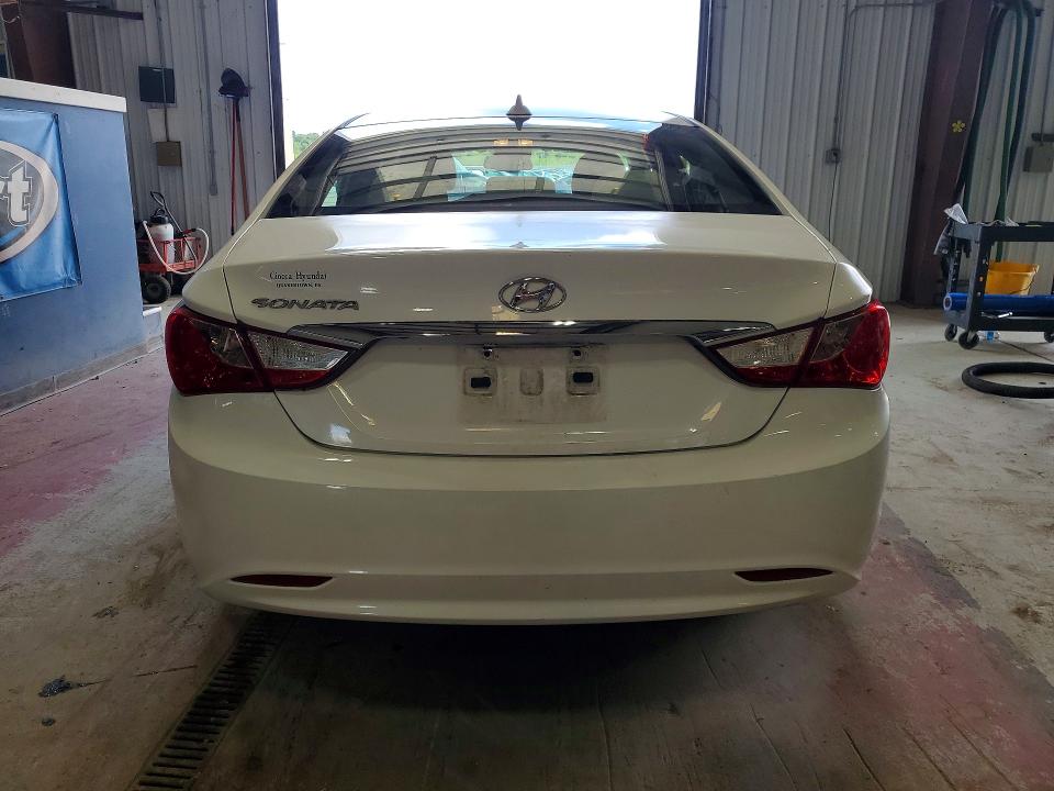 Photo 6 from auction – 2013 HYUNDAI SONATA with VIN 5NPEB4ACXDH769842