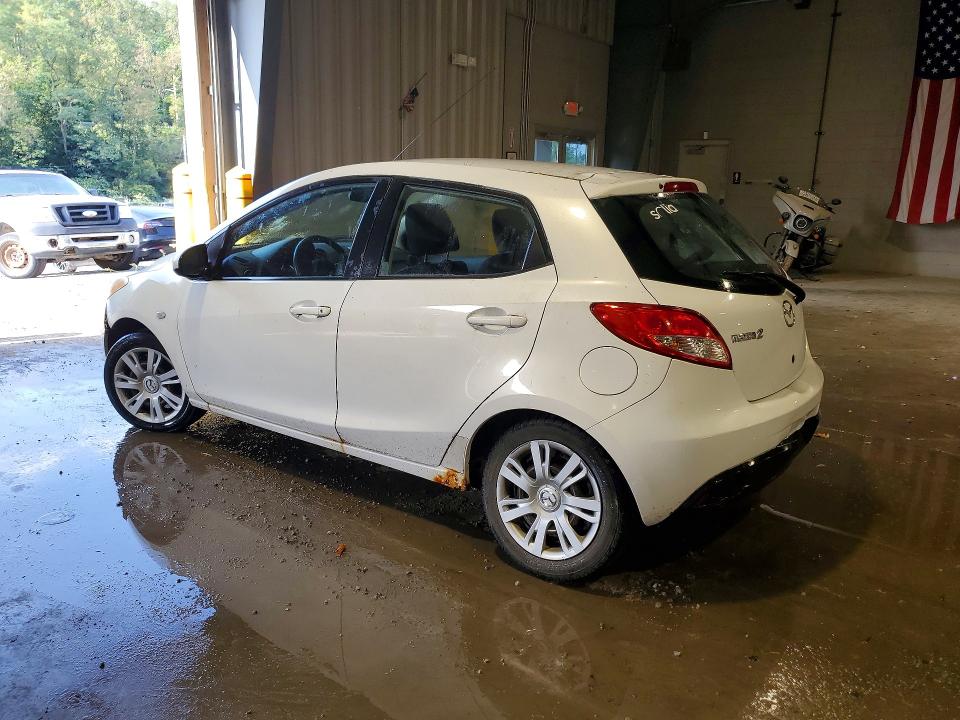 Photo 2 from auction – 2011 MAZDA MAZDA2 with VIN JM1DE1HZ2B0130165