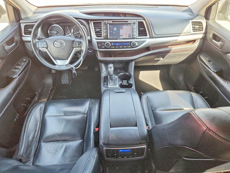 Photo 8 from auction – 2015 TOYOTA HIGHLANDER with VIN 5TDJKRFH2FS197890