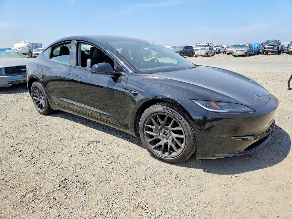 صورة رقم 4 من المزاد - 2024 TESLA MODEL 3 مع VIN 5YJ3E1EB3RF718784