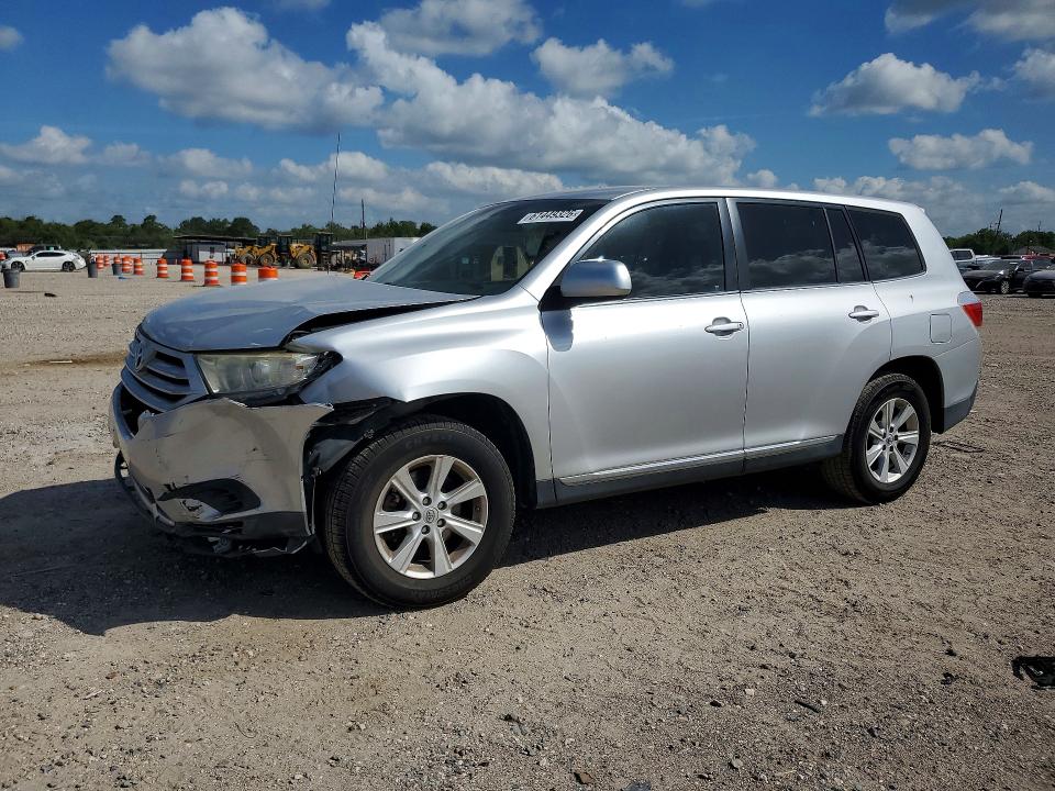TOYOTA HIGHLANDER 2011 with VIN 5TDZK3EH3BS025914 - Photo from auction