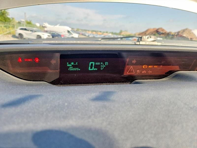 Photo 9 from auction – 2004 TOYOTA PRIUS with VIN JTDKB20U140028235
