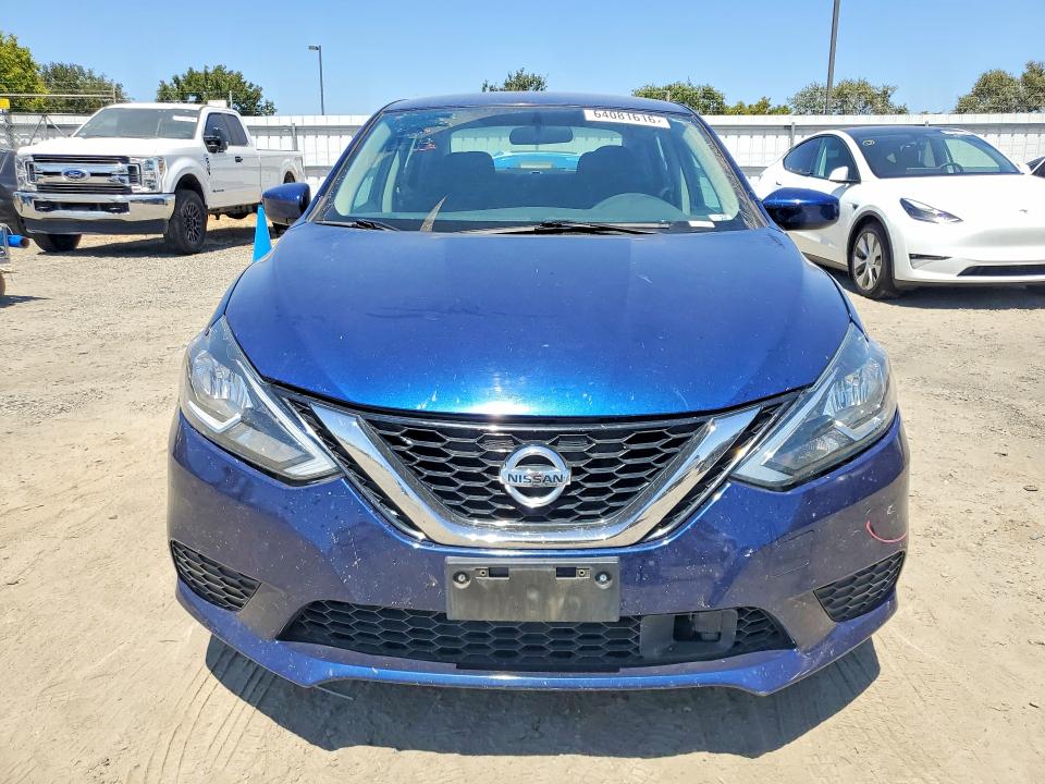 Photo 5 from auction – 2019 NISSAN SENTRA with VIN 3N1AB7AP9KY220784