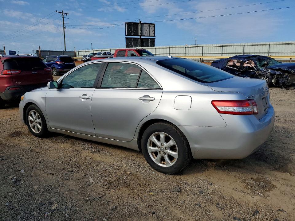Photo 2 from auction – 2011 TOYOTA CAMRY with VIN 4T1BF3EK4BU169173