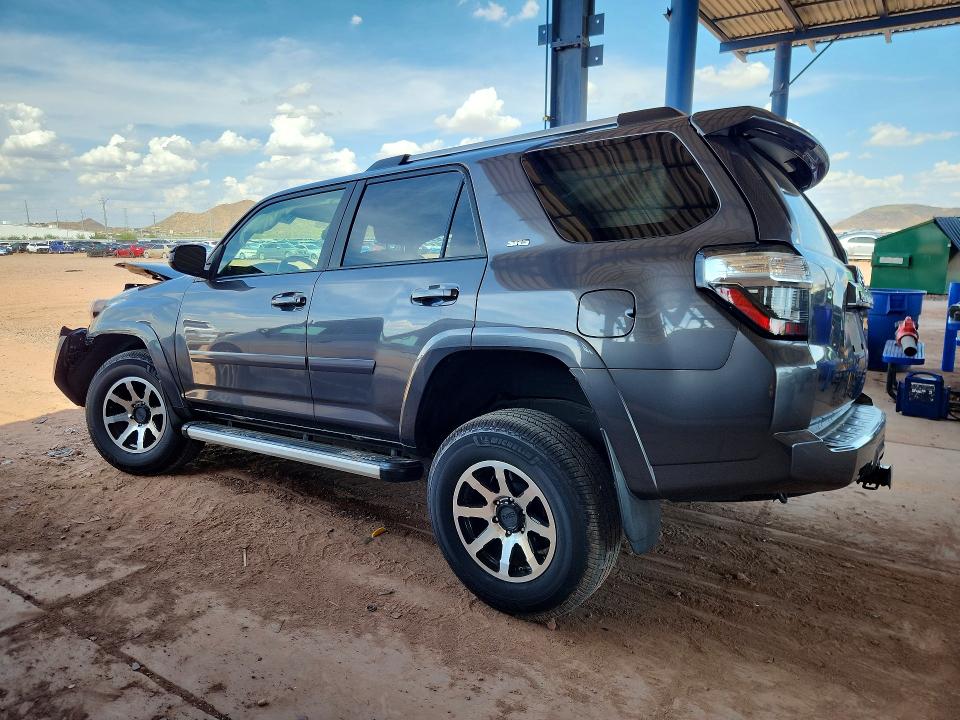 Photo 2 from auction – 2023 TOYOTA 4RUNNER with VIN JTEEU5JR4P5280308