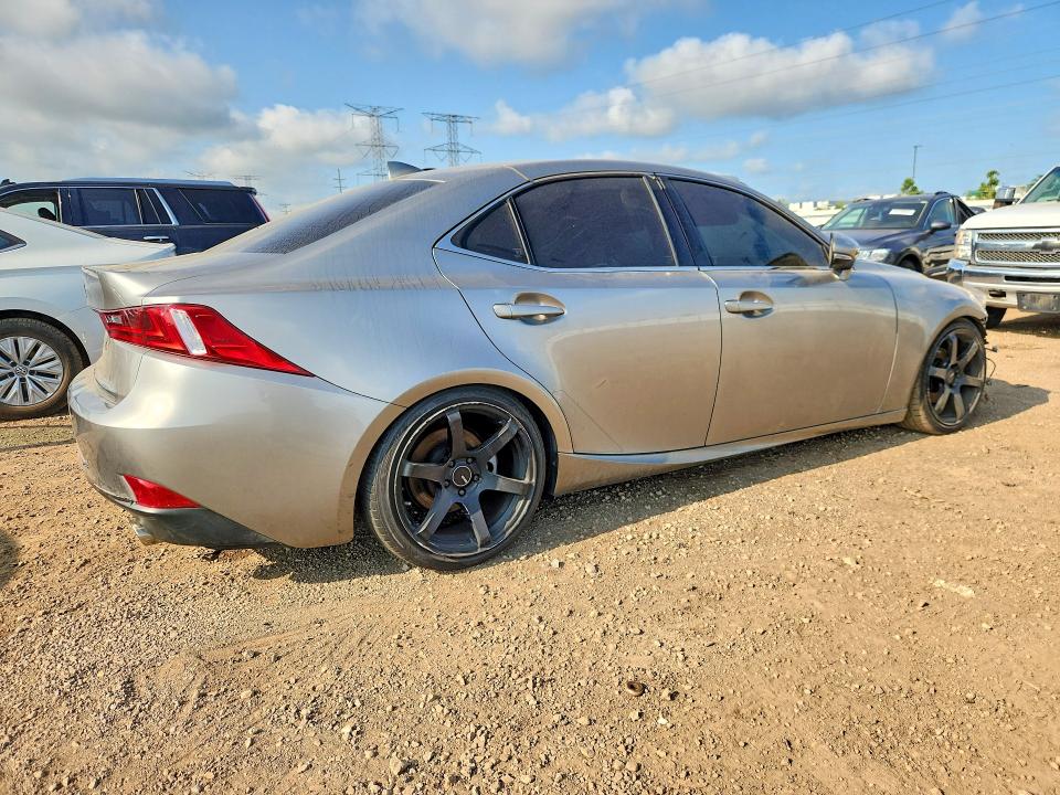 Photo 3 from auction – 2014 LEXUS IS with VIN JTHCF1D2XE5011271